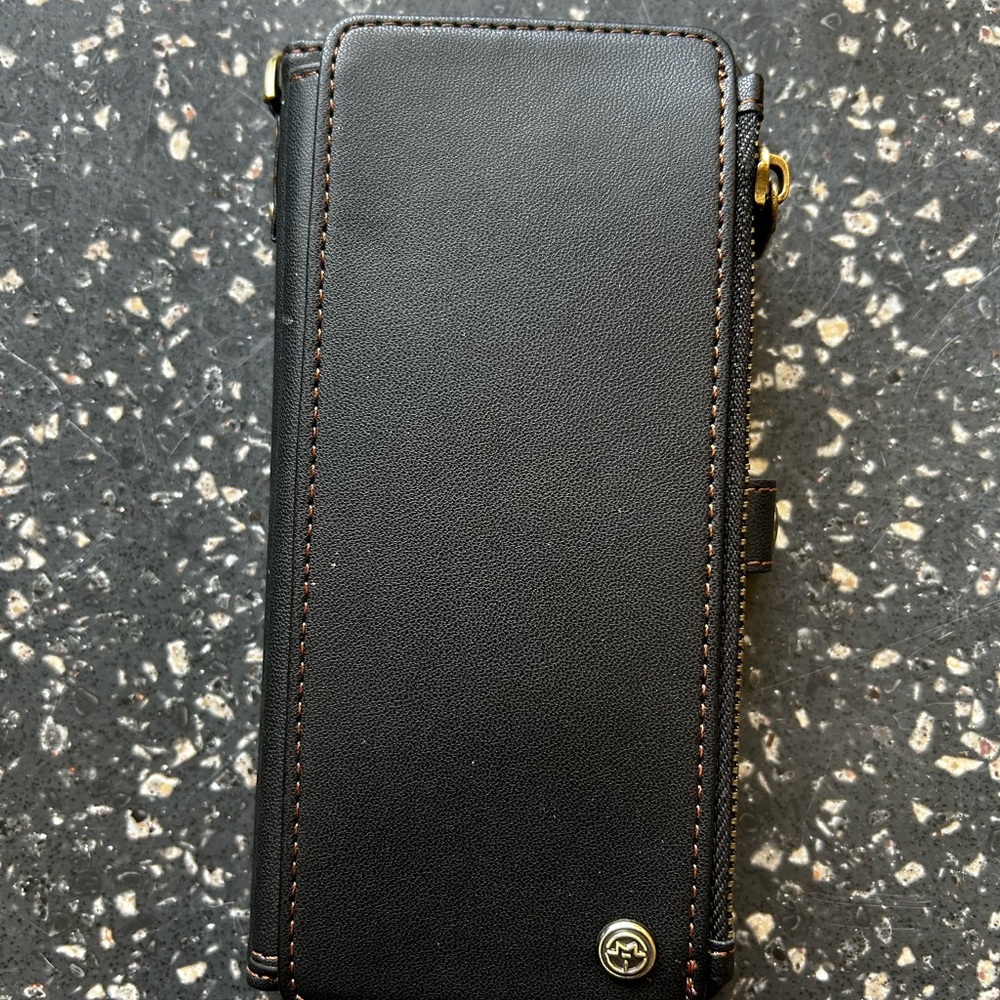 iPhone14 Plus Black Phone Wallet Case